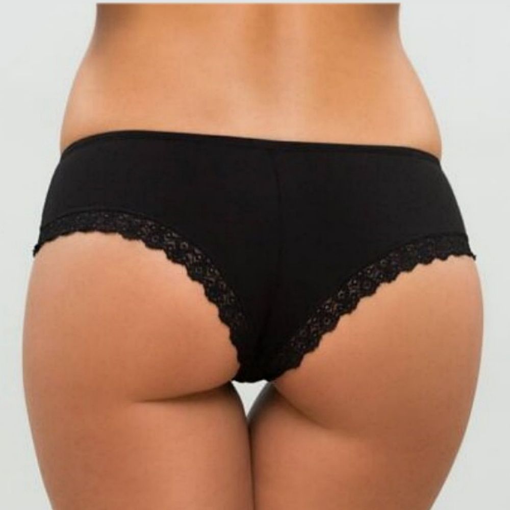 csipkeszélű pamut féltanga