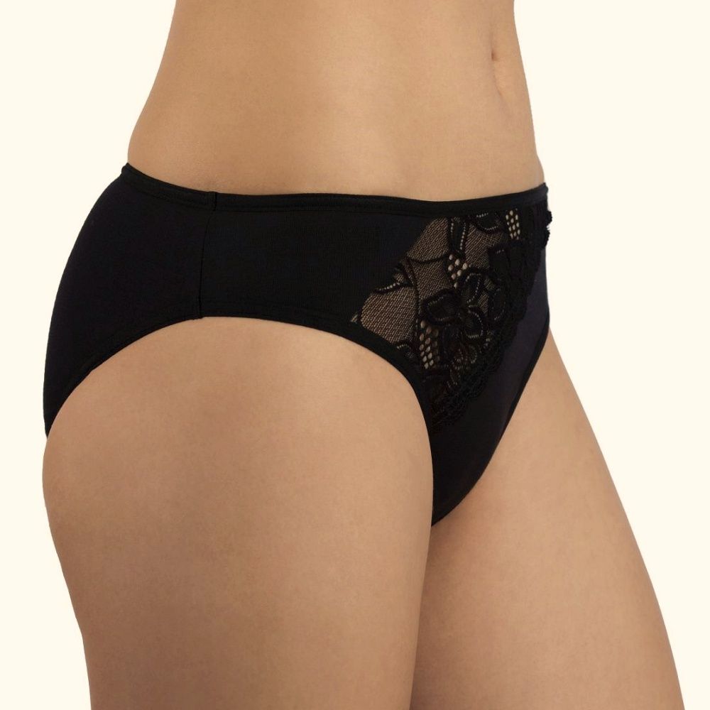 Elasztikus pamut csipkés bugyi Elasztikus pamut csipkés bugyi