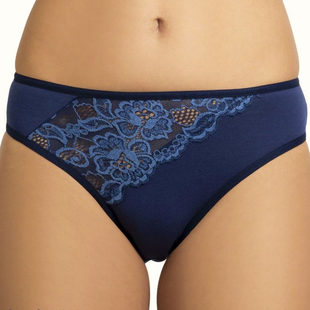 Elasztikus pamut csipkés bugyi Elasztikus pamut csipkés bugyi