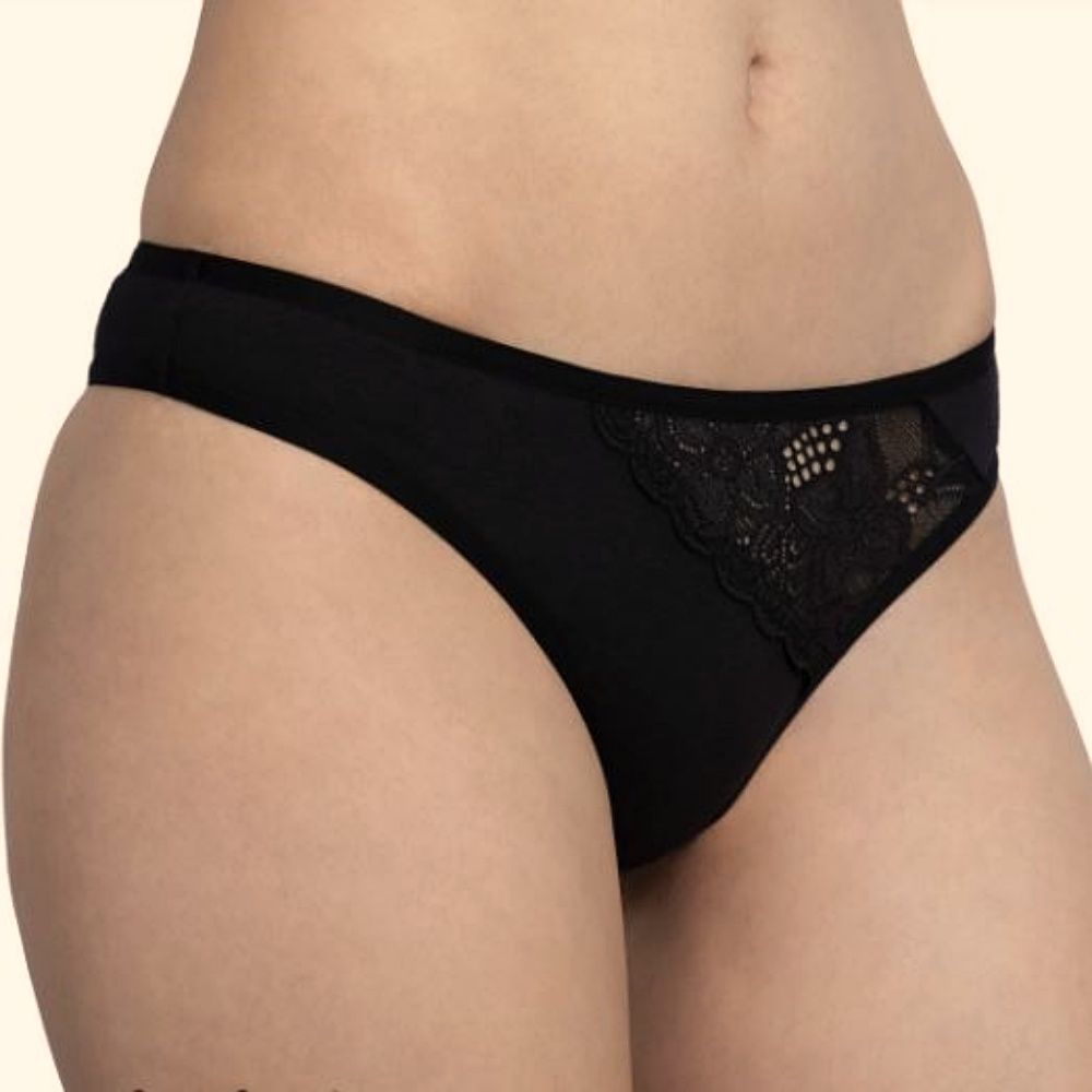 Elasztikus pamut csipkés tanga