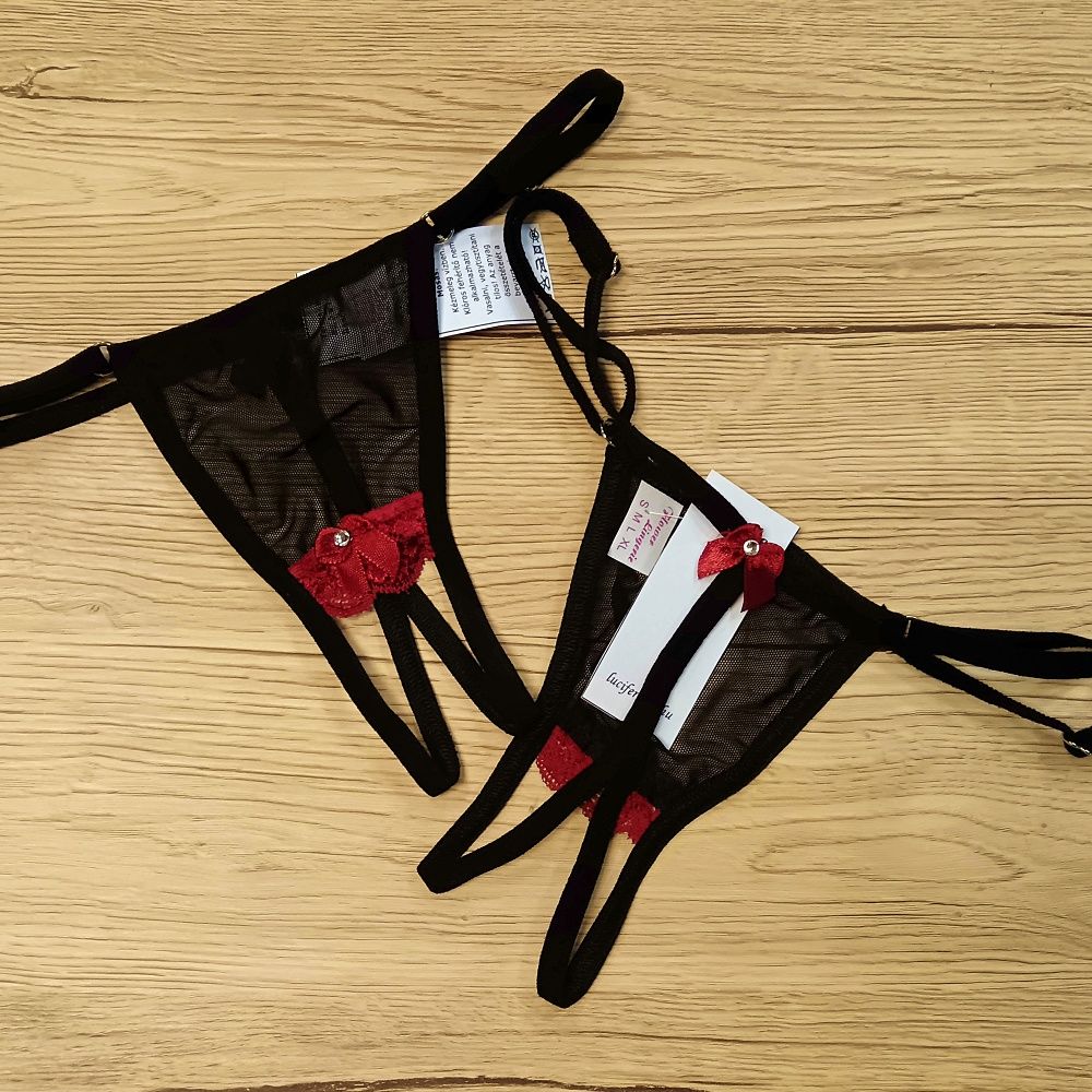 "Flower" alkalmi nyitott tüll-csipke tanga (állítható pántos) "Flower" alkalmi nyitott tüll-csipke tanga (állítható pántos)