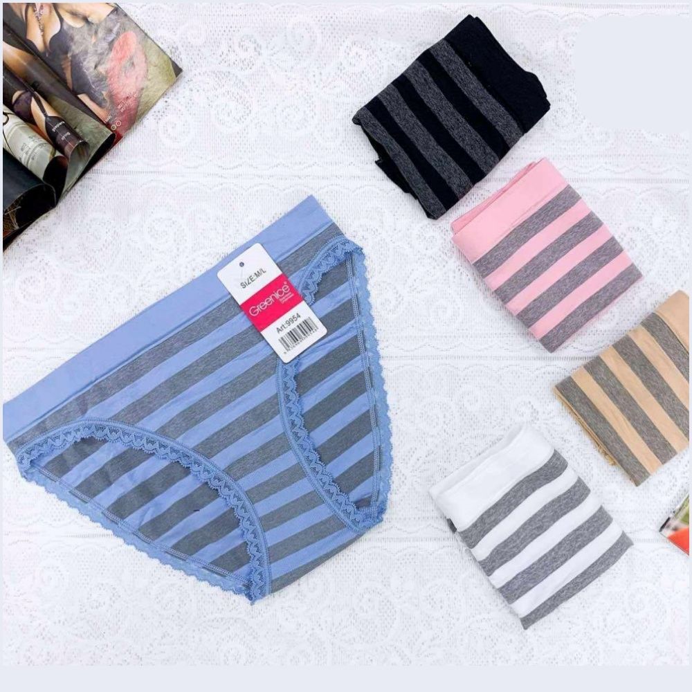 Csipkeszegélyes csíkos alsó